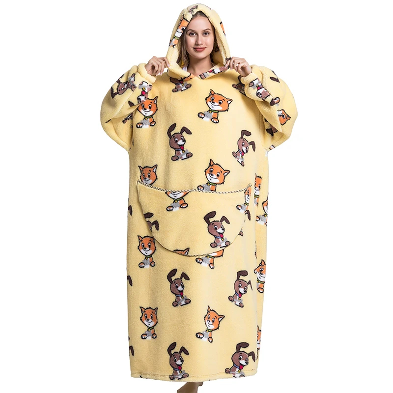 🐾 Cozy Pals Cat & Dog Hoodie Blanket